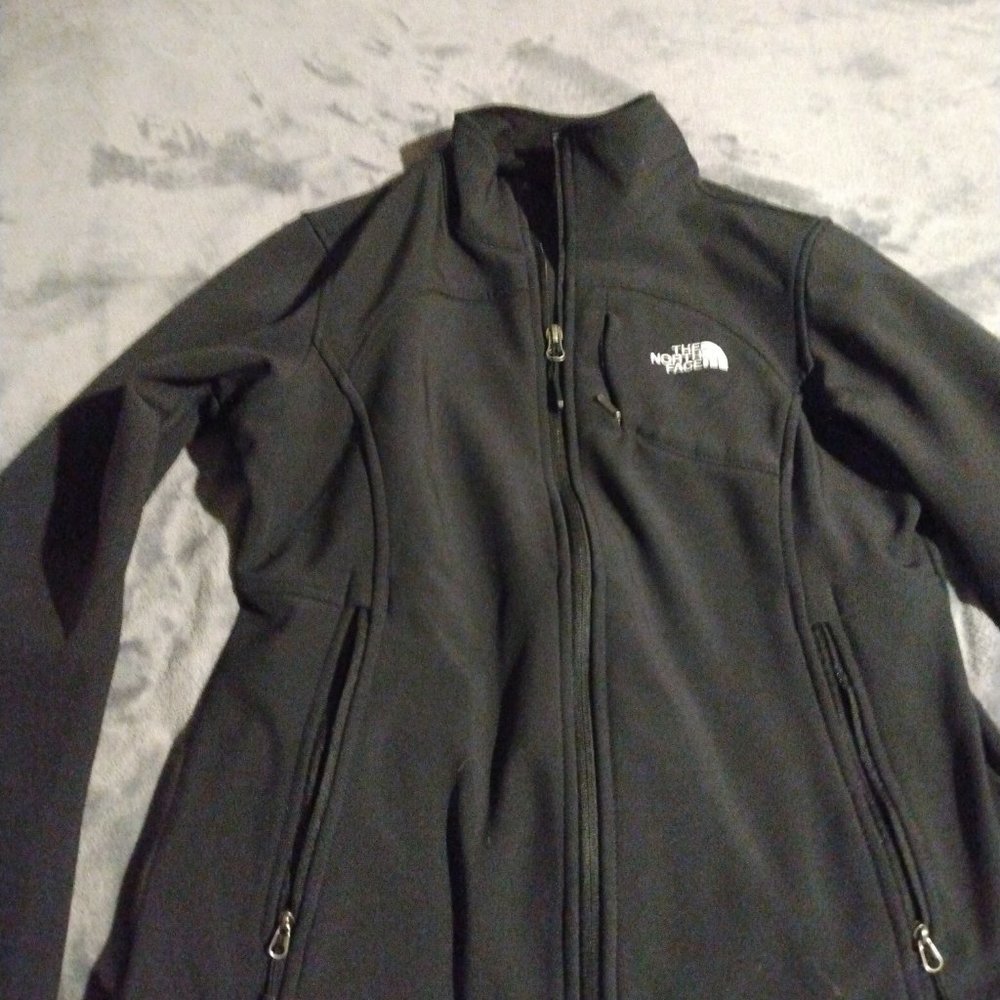 Women's Black North Face Jacket Small